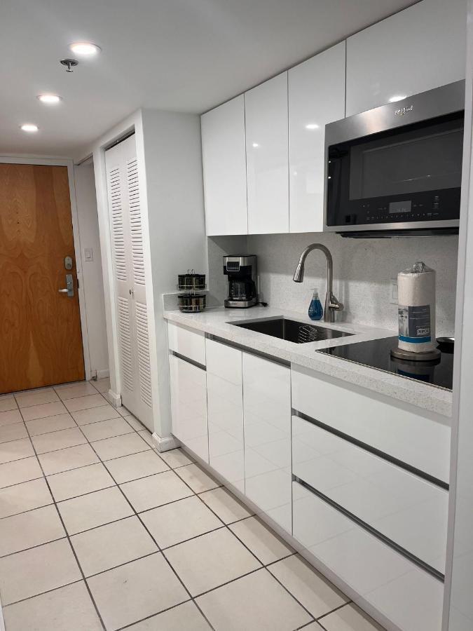 Studios In Brickell With Pool, Gym, Free Parking And Game Room Miami Exterior photo